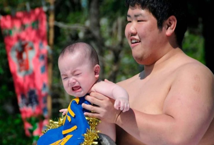 Crying Baby Sumo